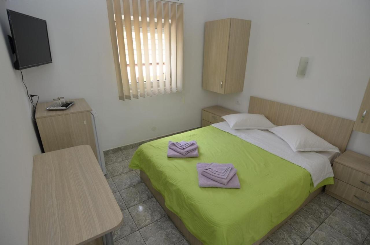 Vila Rara Hotell Costinesti Exteriör bild