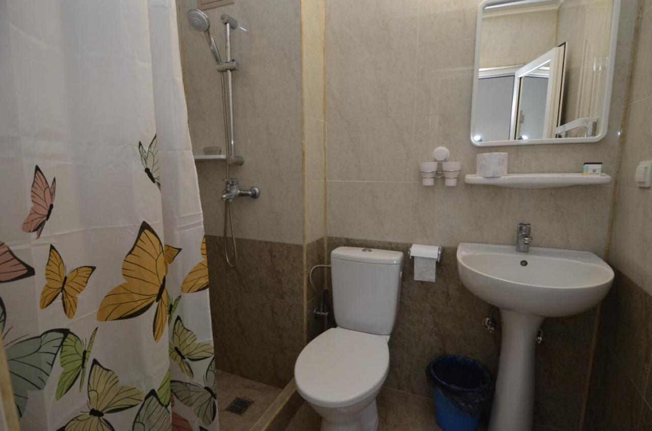 Vila Rara Hotell Costinesti Exteriör bild