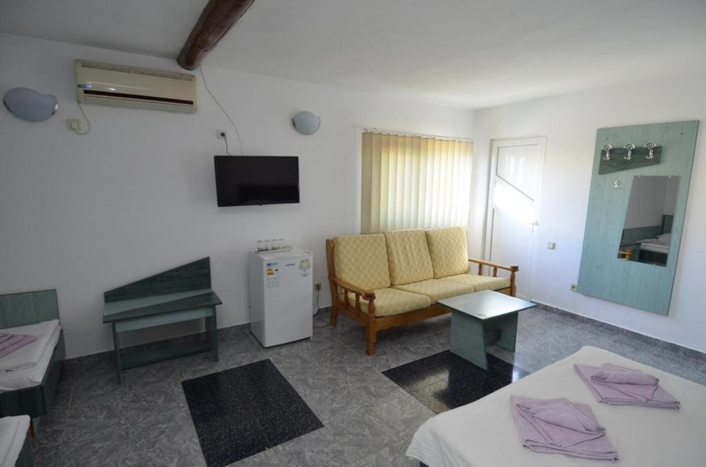 Vila Rara Hotell Costinesti Exteriör bild