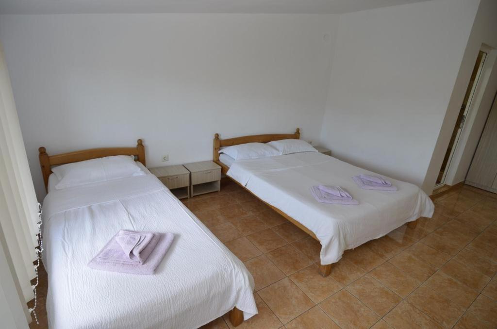 Vila Rara Hotell Costinesti Exteriör bild